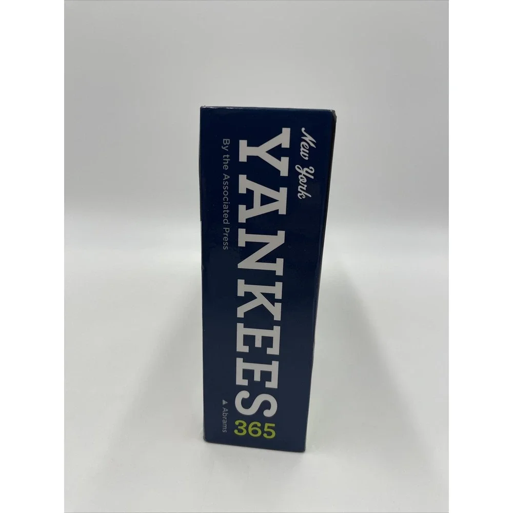 New York Yankees 365 Hardcover NYY‎ Hardcover 2009 Abrams Baseball Book #005
